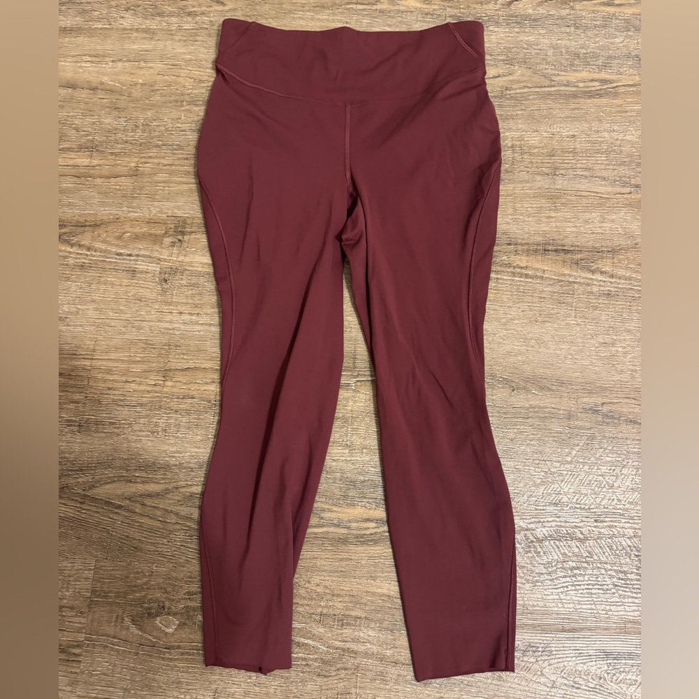 Lululemon maroon leggings